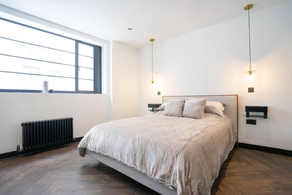 Chic City Centre Penthouse Лестер Экстерьер фото